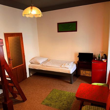 Pension Alfa & Whisky Pub طابور المظهر الخارجي الصورة