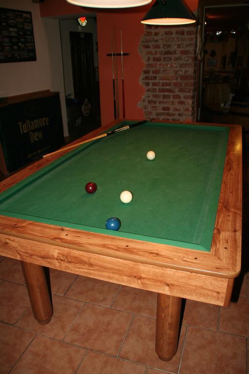 Pension Alfa & Whisky Pub طابور المظهر الخارجي الصورة